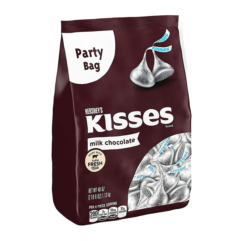 Kiss and fill. Хершес Кисс. Kiss шоколад. Hershey's конфеты. Шоколад Киссес.